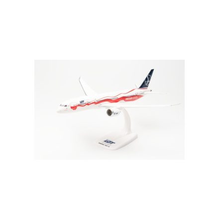 LOT Polish Airlines Boeing 787-9 “Proud of Poland‘s Independence” - SP-LSC