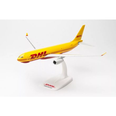 Airbus A330-200F DHL D-ALMA HERPA 1:200