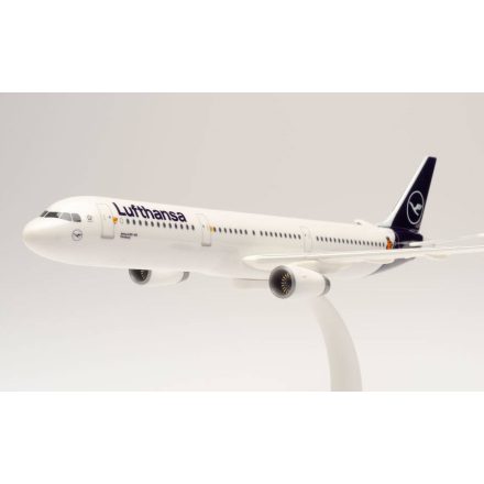 Airbus A321 Lufthansa "Die Maus" D-AIRY
