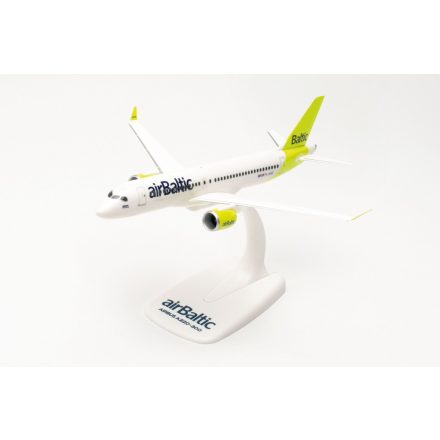 Airbus A320-300 Air Baltic YL-AAZ