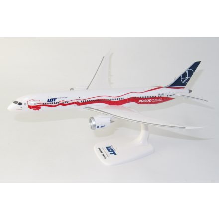 Boeing 787-9 LOT Polish "Proud of Poland's Independence" SP-LSC