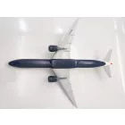 Boeing 777-300ER British Airways G-STBP